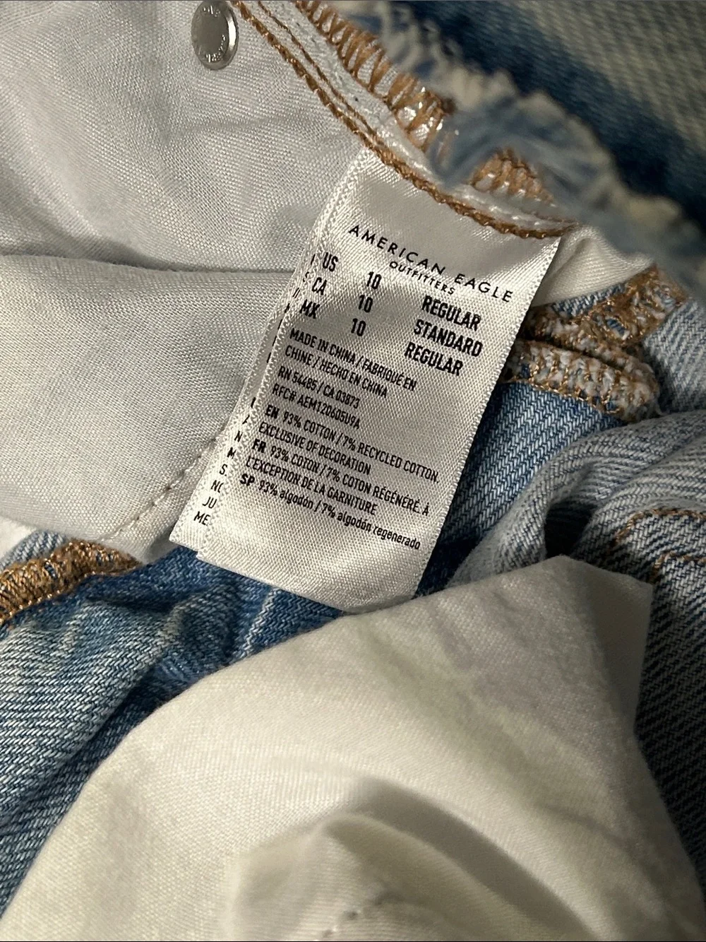 American Eagle Light Blue Womens Denim Jeans - Distressed Casual Relaxed Fit